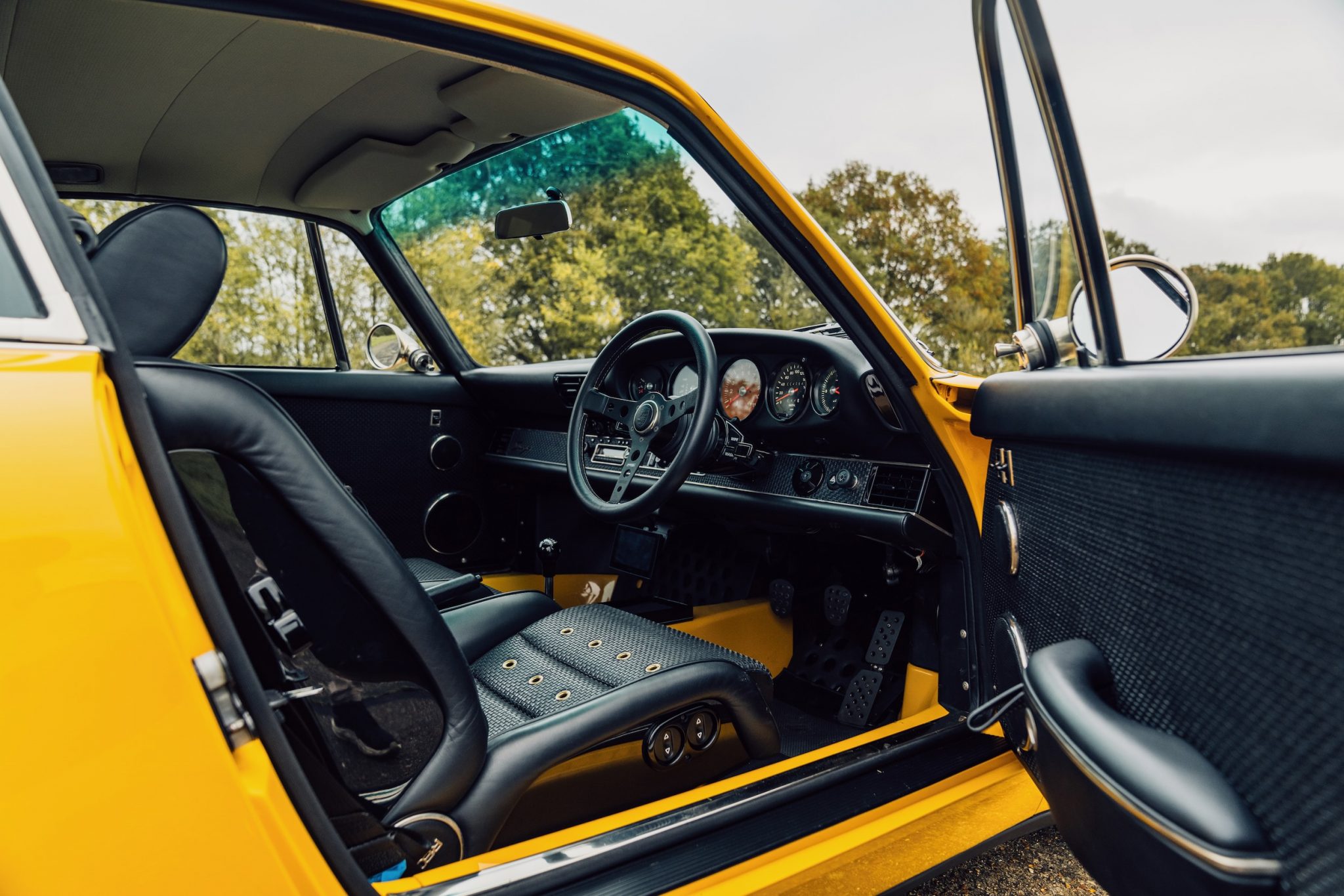 The 911 by Singer - a collection | radicalmag Sammlung