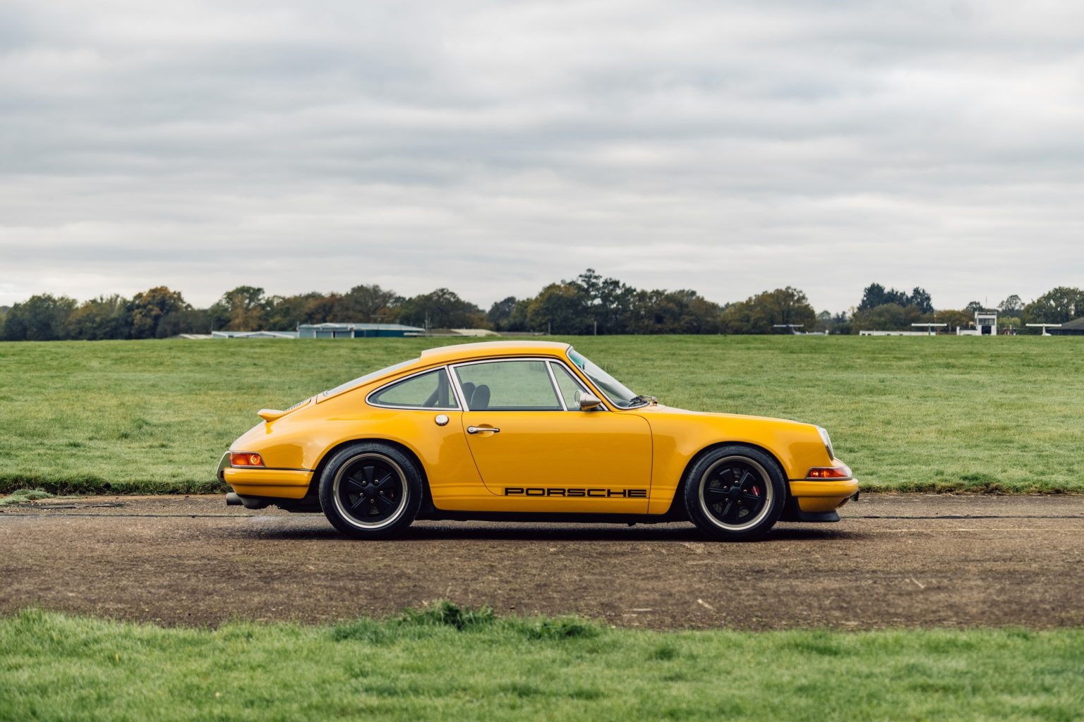 The 911 by Singer - a collection | radicalmag Sammlung
