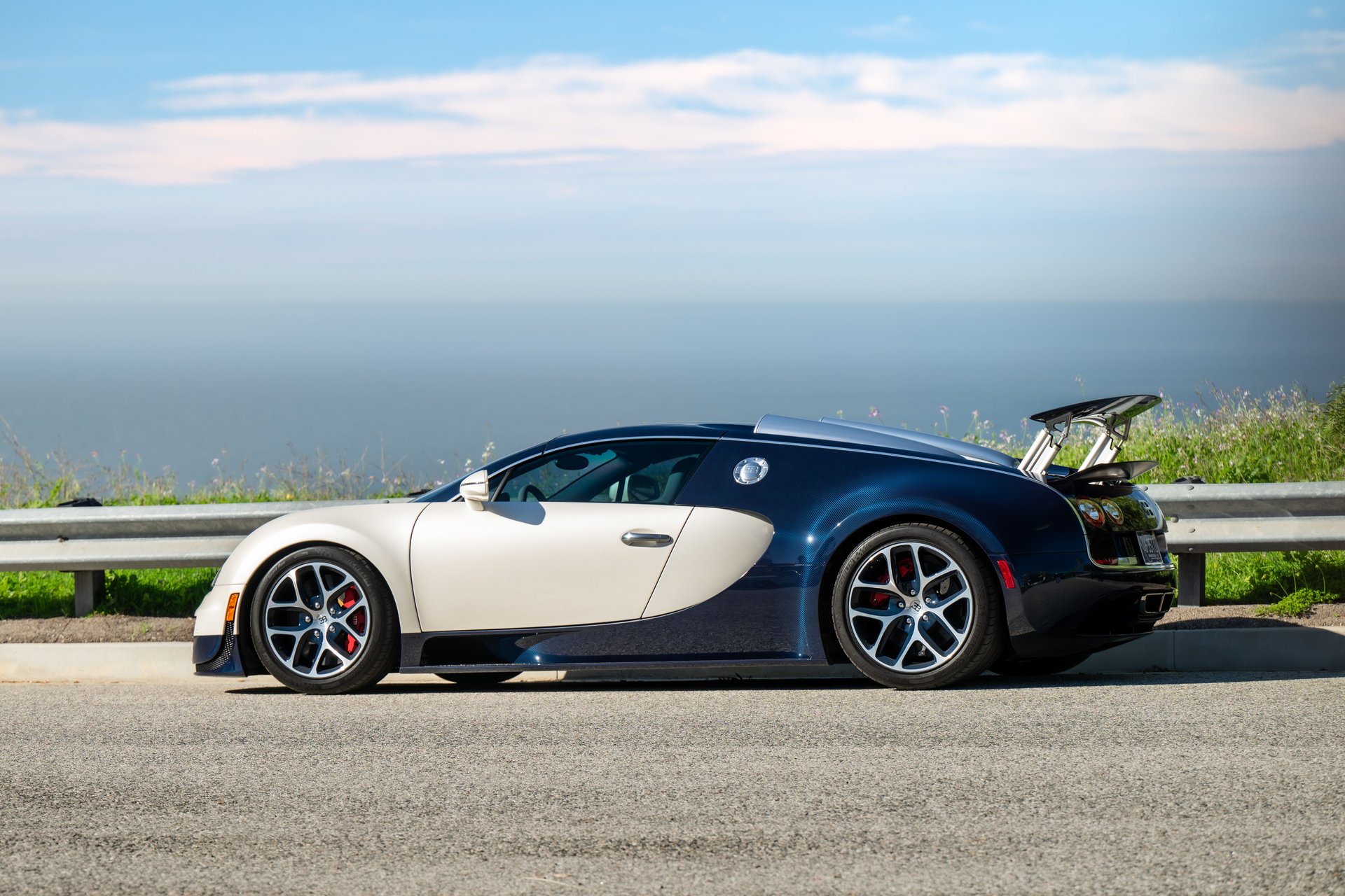 Bugatti Veyron 16 4 Grand Sport Vitesse 5072 Radicalmag Sammlung